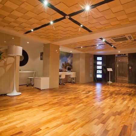 Mate Hotel Seoul Gimpo Экстерьер фото