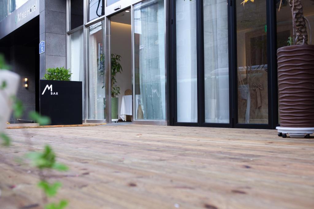 Mate Hotel Seoul Gimpo Экстерьер фото