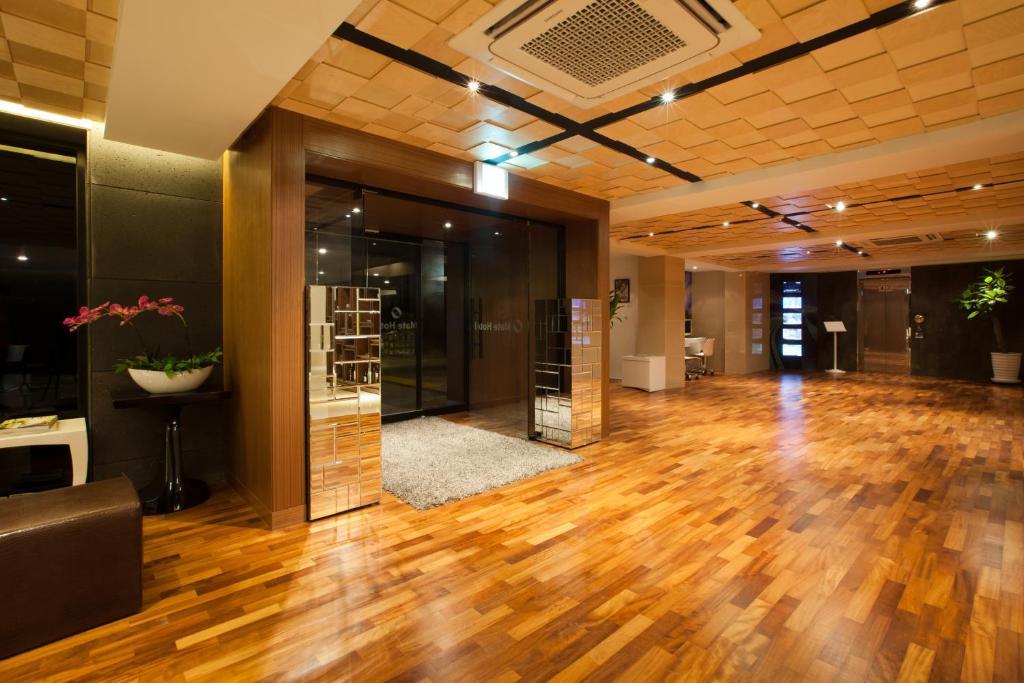 Mate Hotel Seoul Gimpo Экстерьер фото