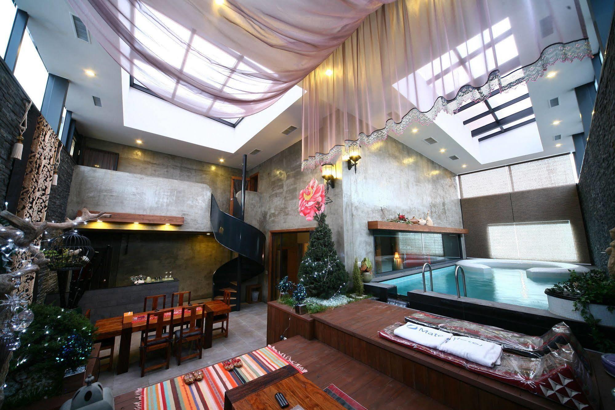 Mate Hotel Seoul Gimpo Экстерьер фото